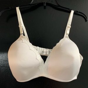 White Lace Lightly Lined Bra